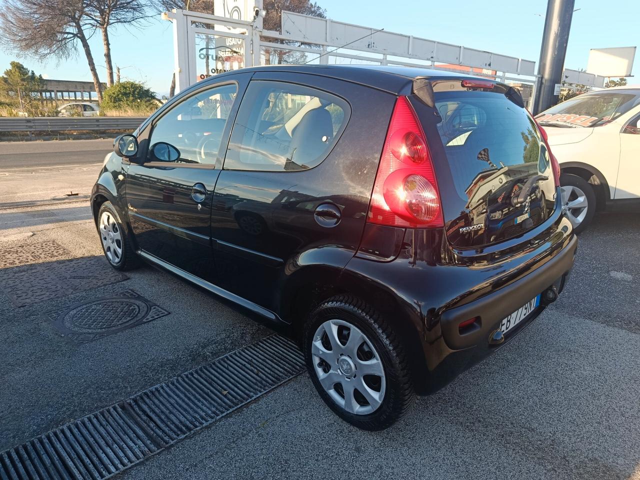 Peugeot 107 1.0 68CV 5p. Sweet Years