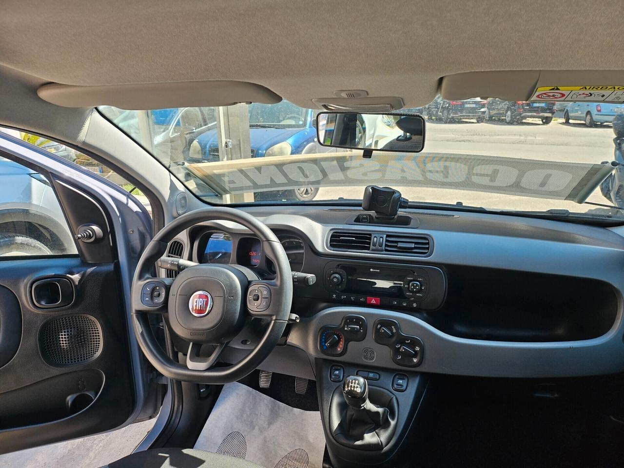 Fiat Panda 1.0 HYBRID LIFE 03/2022
