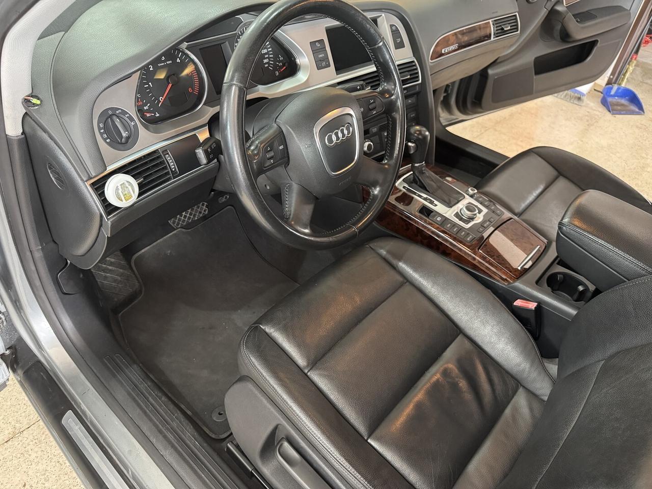 AUDI A6 Avant 3.0 TDi 232 cv. PELLE-NAVI