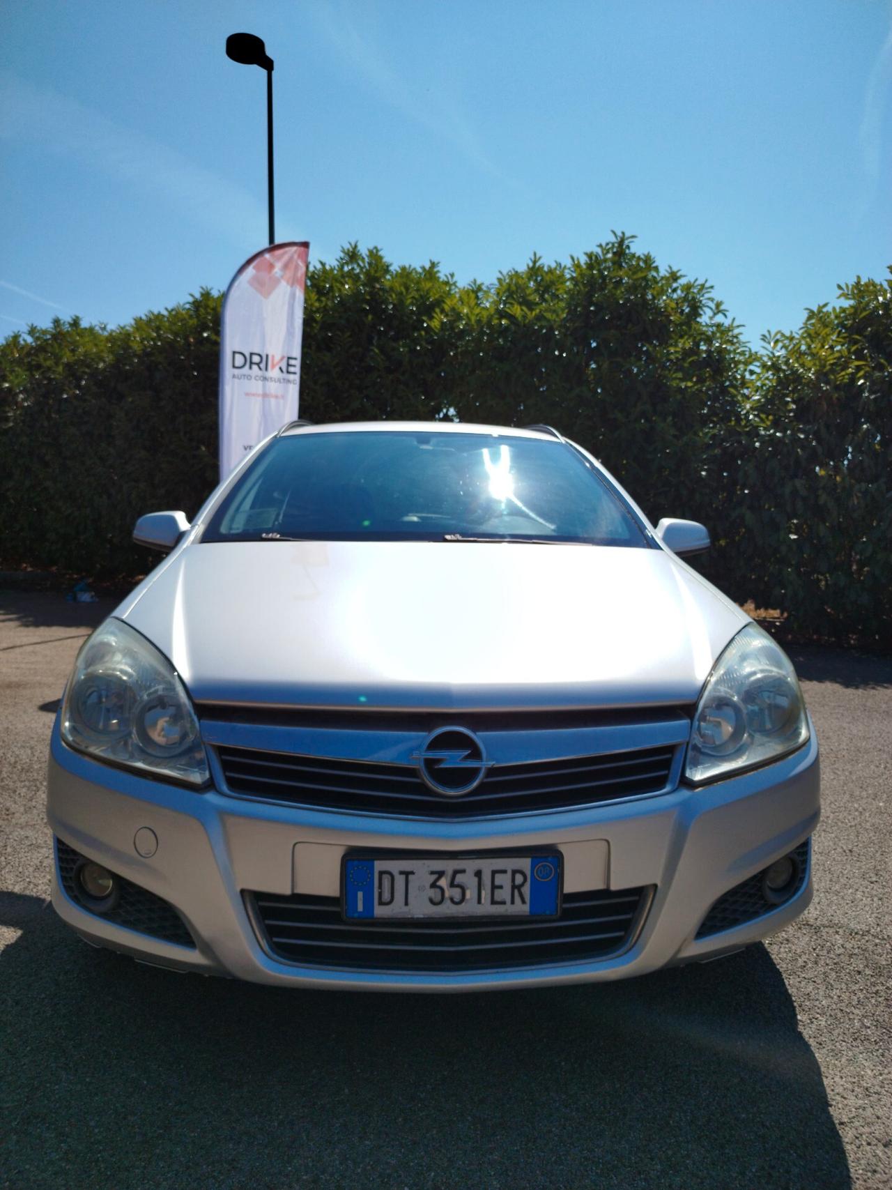 Opel Astra 1.8 16V VVT Station Wagon Cosmo GPL