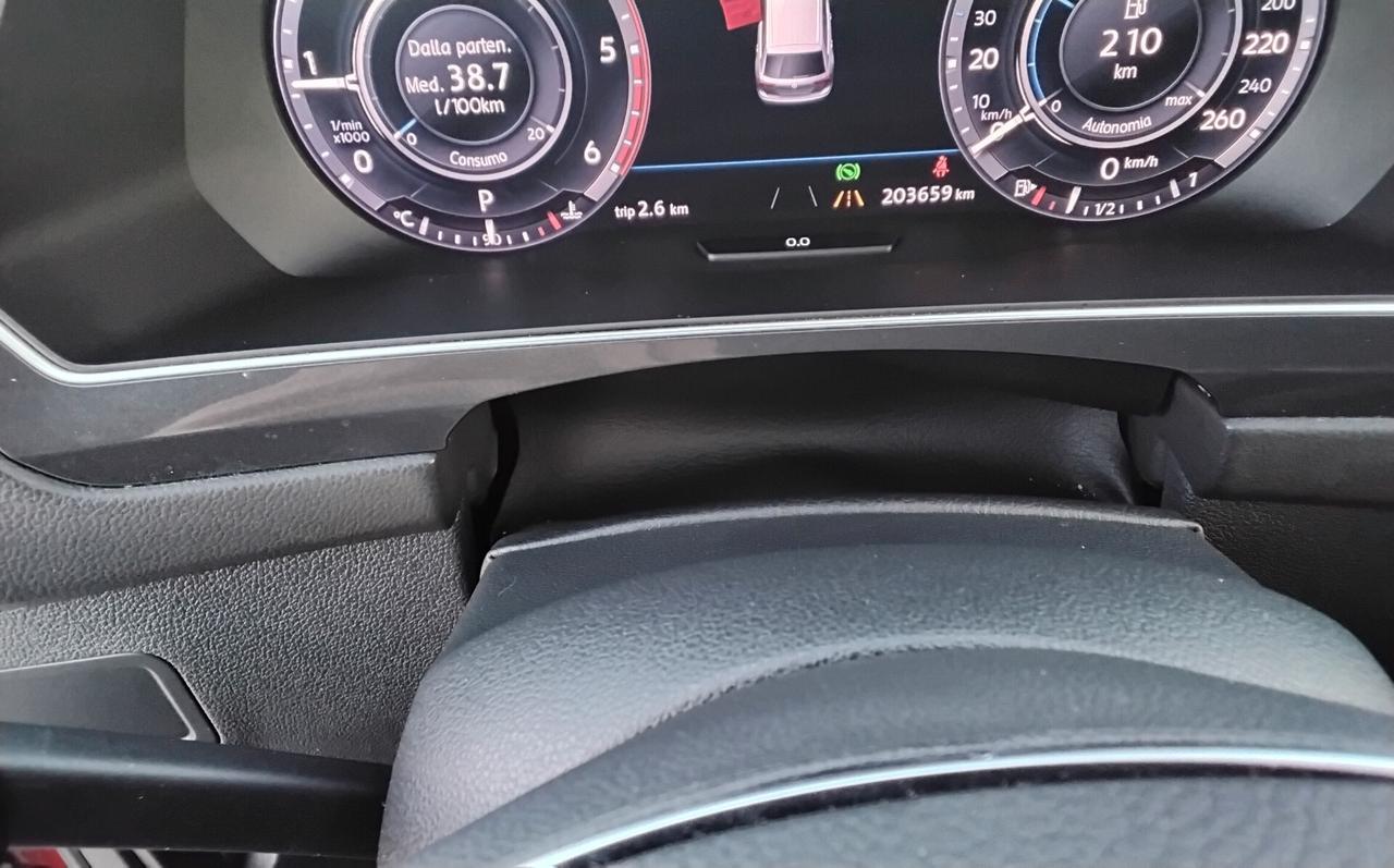 Volkswagen Tiguan 2.0 TDI SCR DSG Business BlueMotion Technology