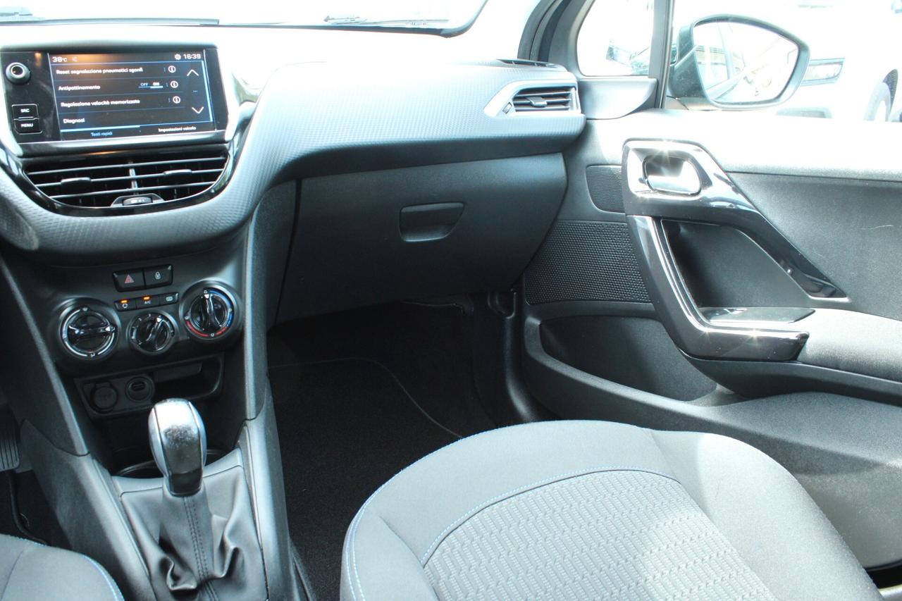 Peugeot 208 PureTech 82 Stop&Start 5 porte Signature