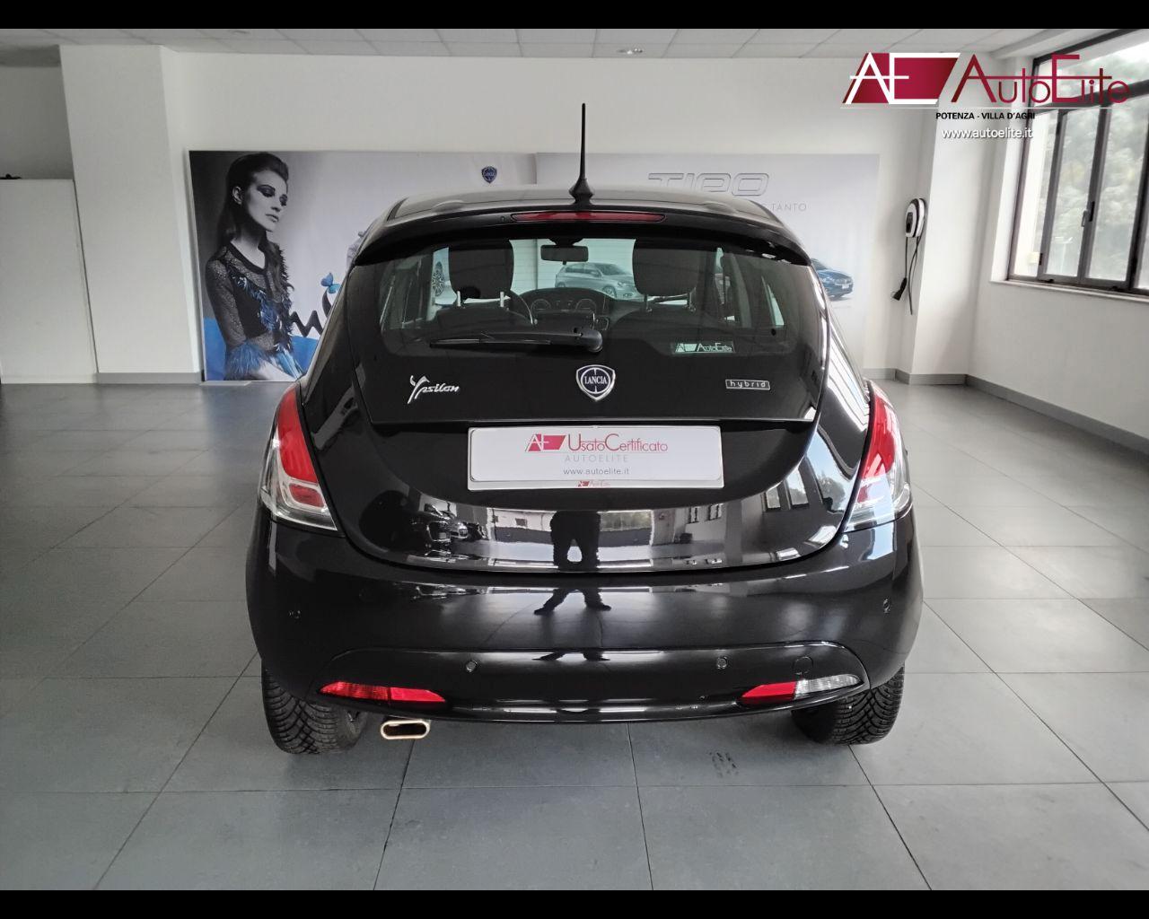 LANCIA Ypsilon 1.0 FireFly 5 porte S&S Hybrid Ecochic Gold