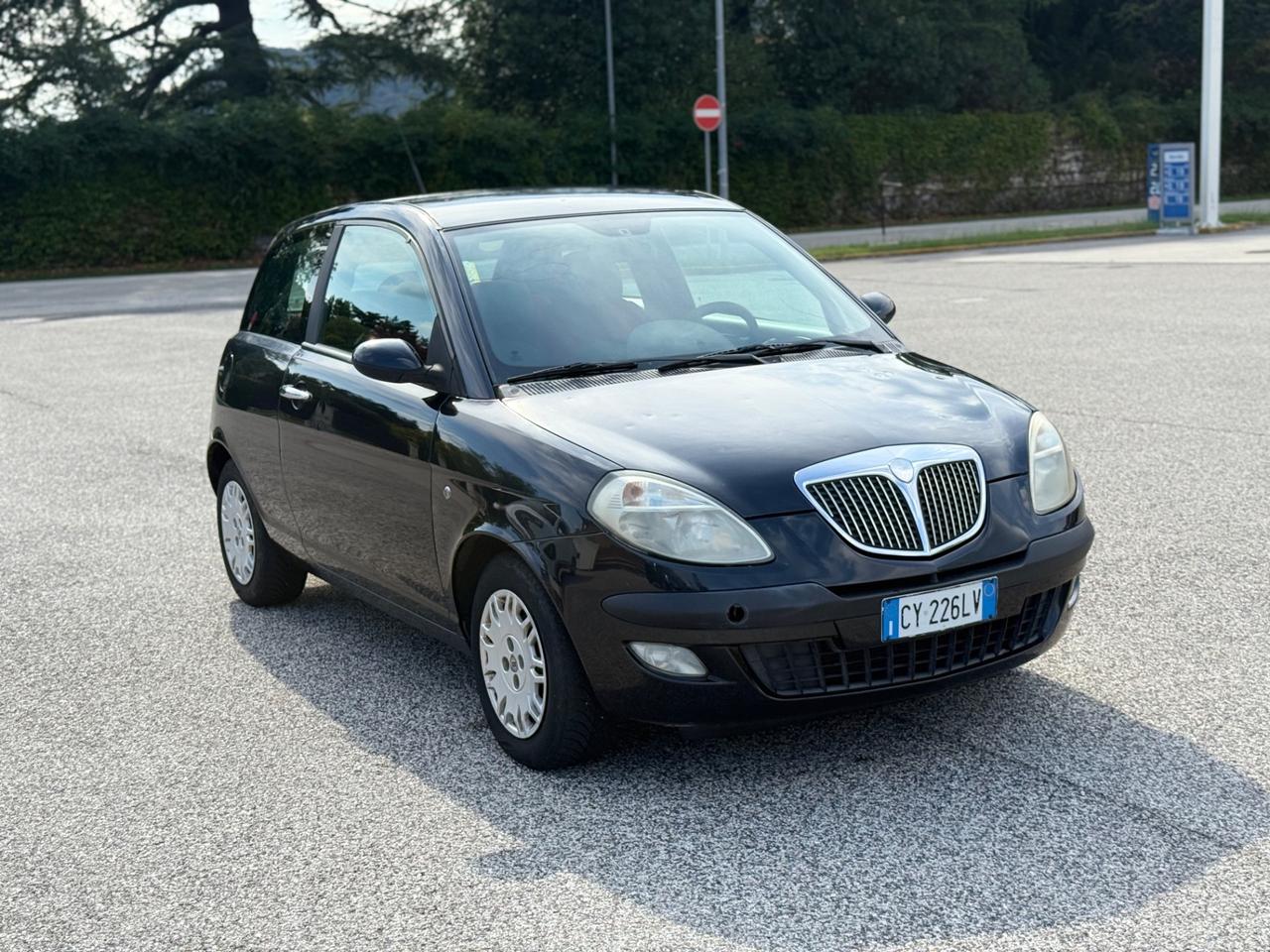 Lancia Ypsilon 1.2 Oro