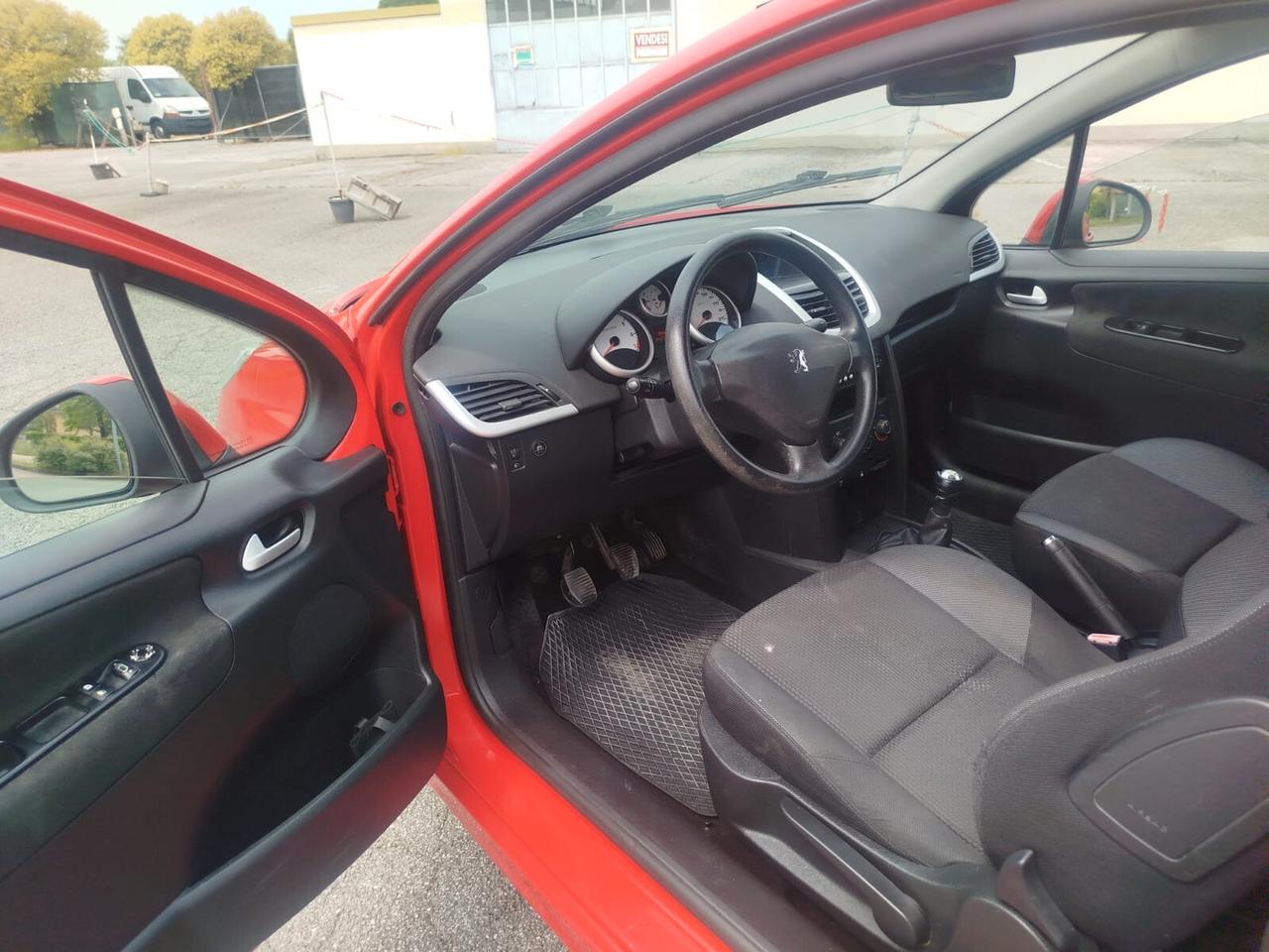 Peugeot 207 1.4 GPL (Accetto Permute)