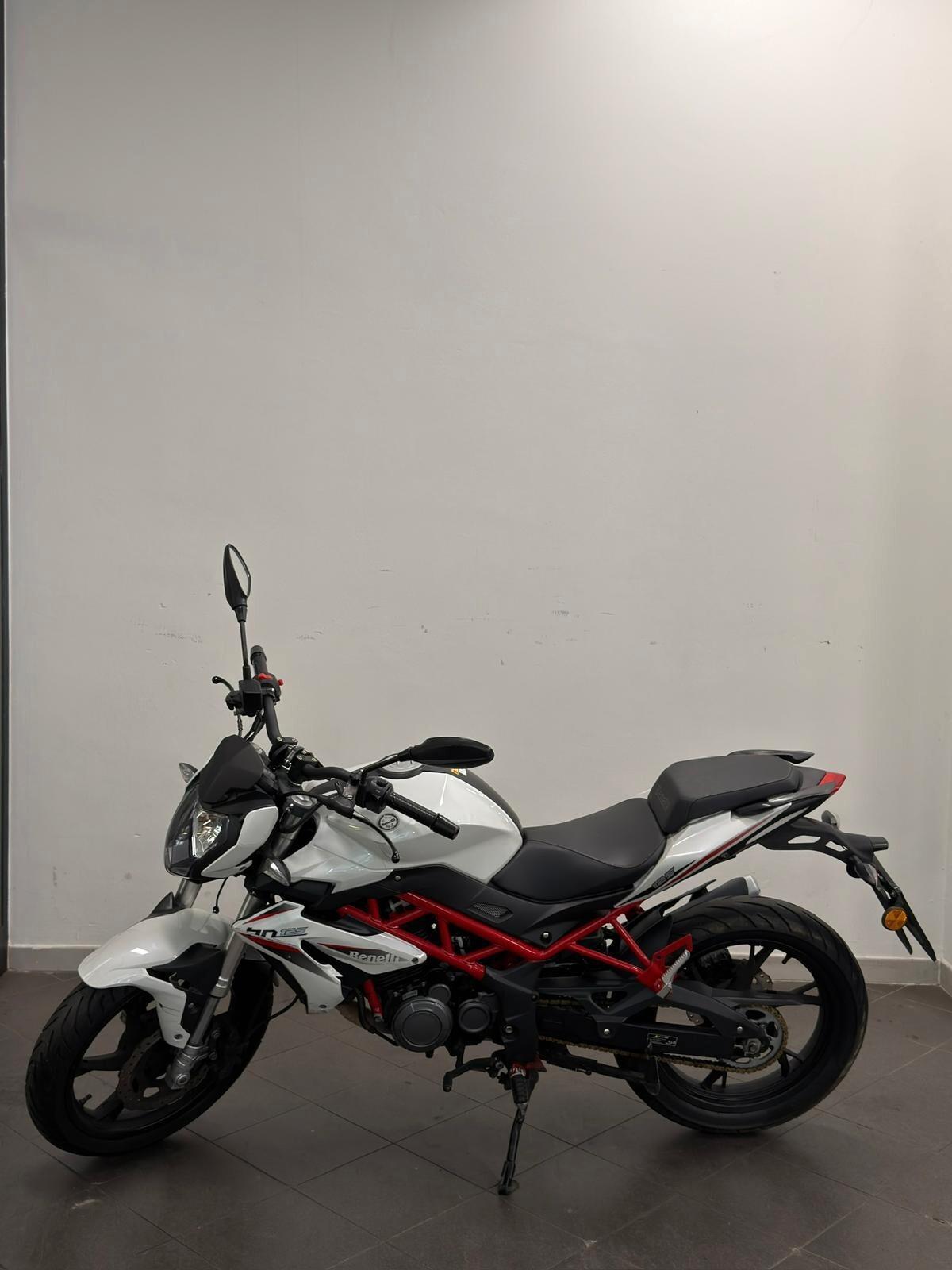 Benelli BN 125