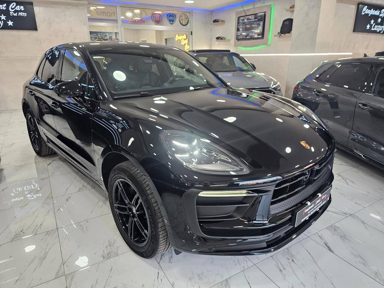 NUOVA PORSCHE MACAN TURBO 2.0 BENZINA 265CV CHRONO SPORT PACK