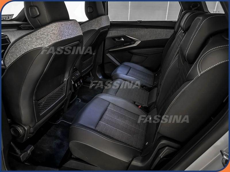 Peugeot 5008 5008 1.2 hybrid GT 145cv 7p.ti e-dcs6