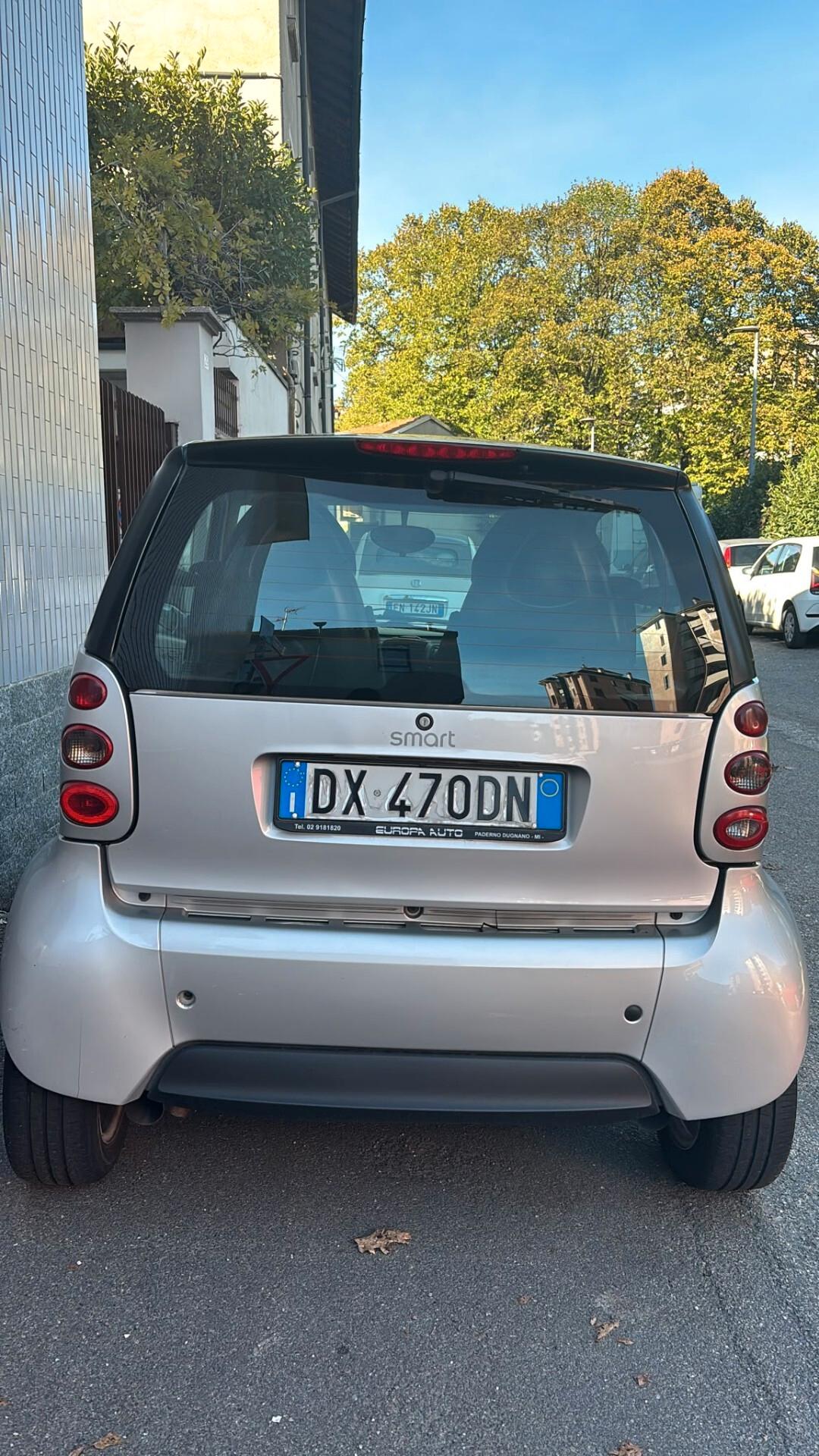 Smart ForTwo 1000 45 kW MHD coupé pure