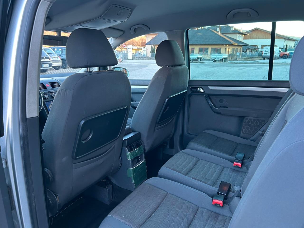 Volkswagen Touran 2.0 16V 140cv TDI Highline