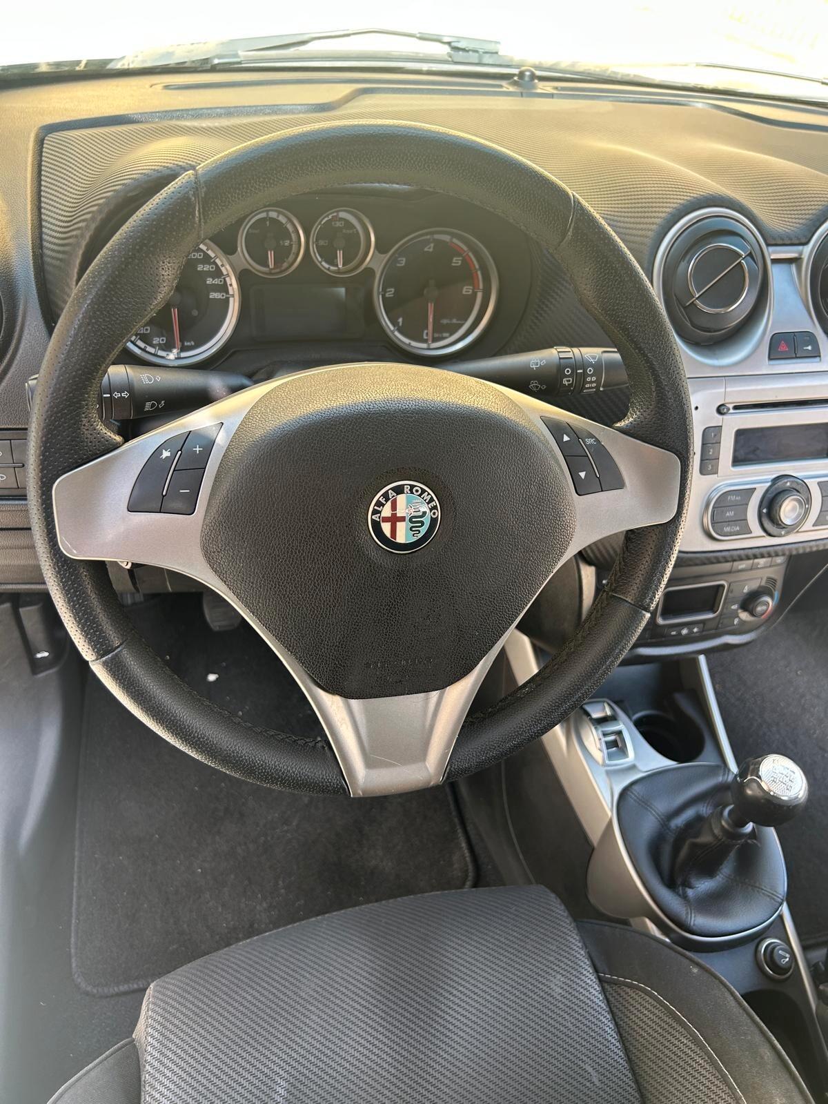 Alfa Romeo MiTo 1.3 MJT Distinctive 2011