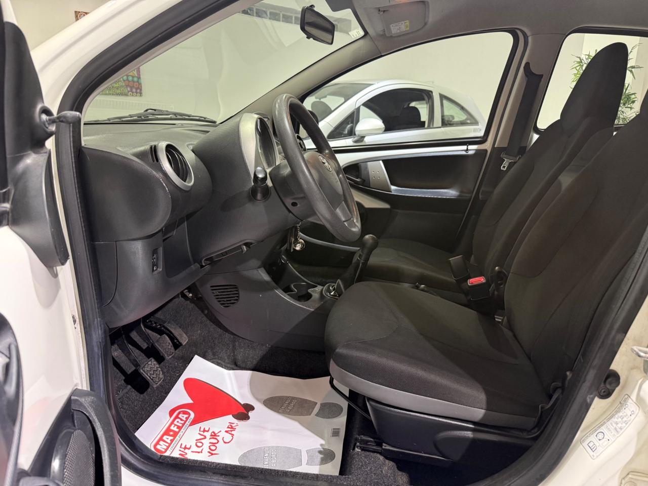 Toyota Aygo 1.0 12V VVT-i 5 porte Cool Soda Connect