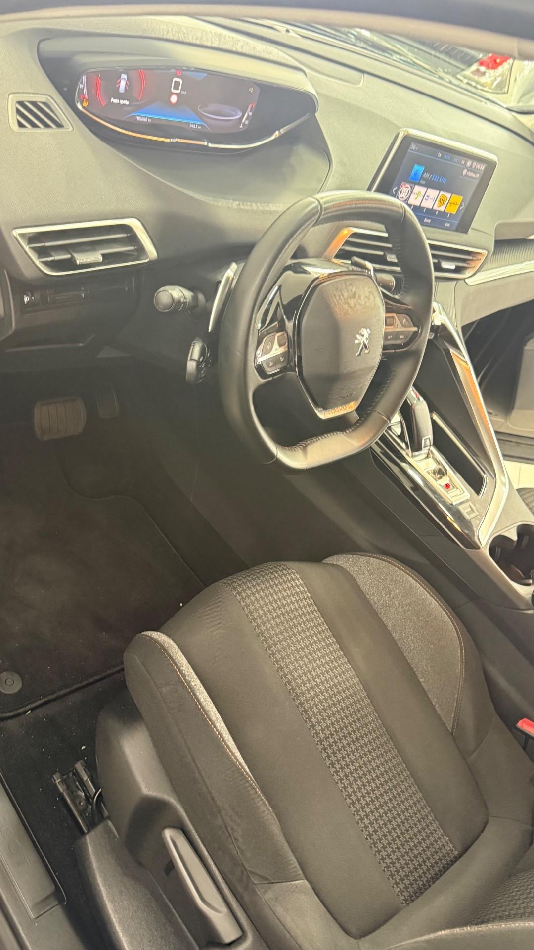Peugeot 3008 BlueHDi 130 (VENDUTA)