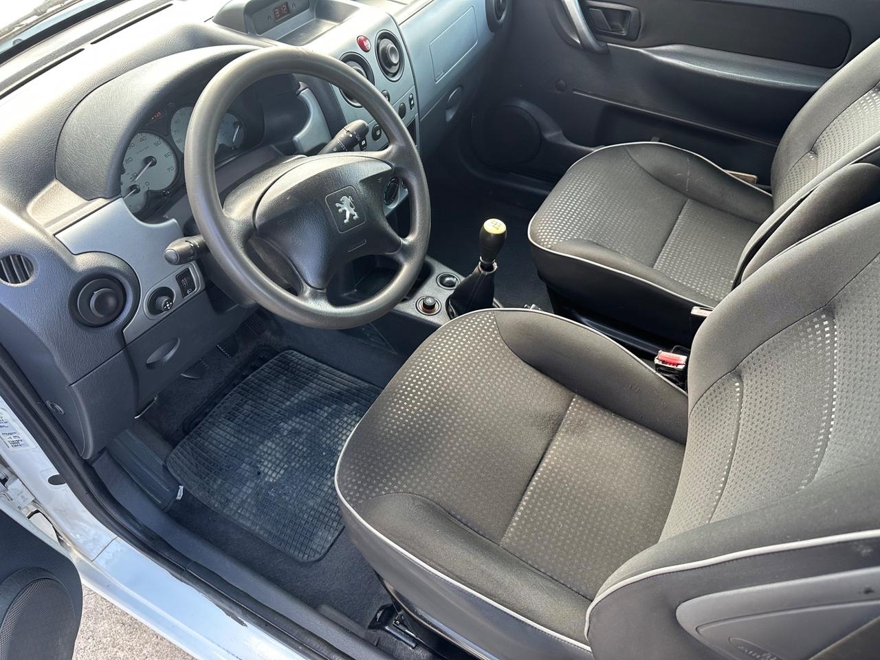 Peugeot Ranch 1.6 HDi 5p. Totem