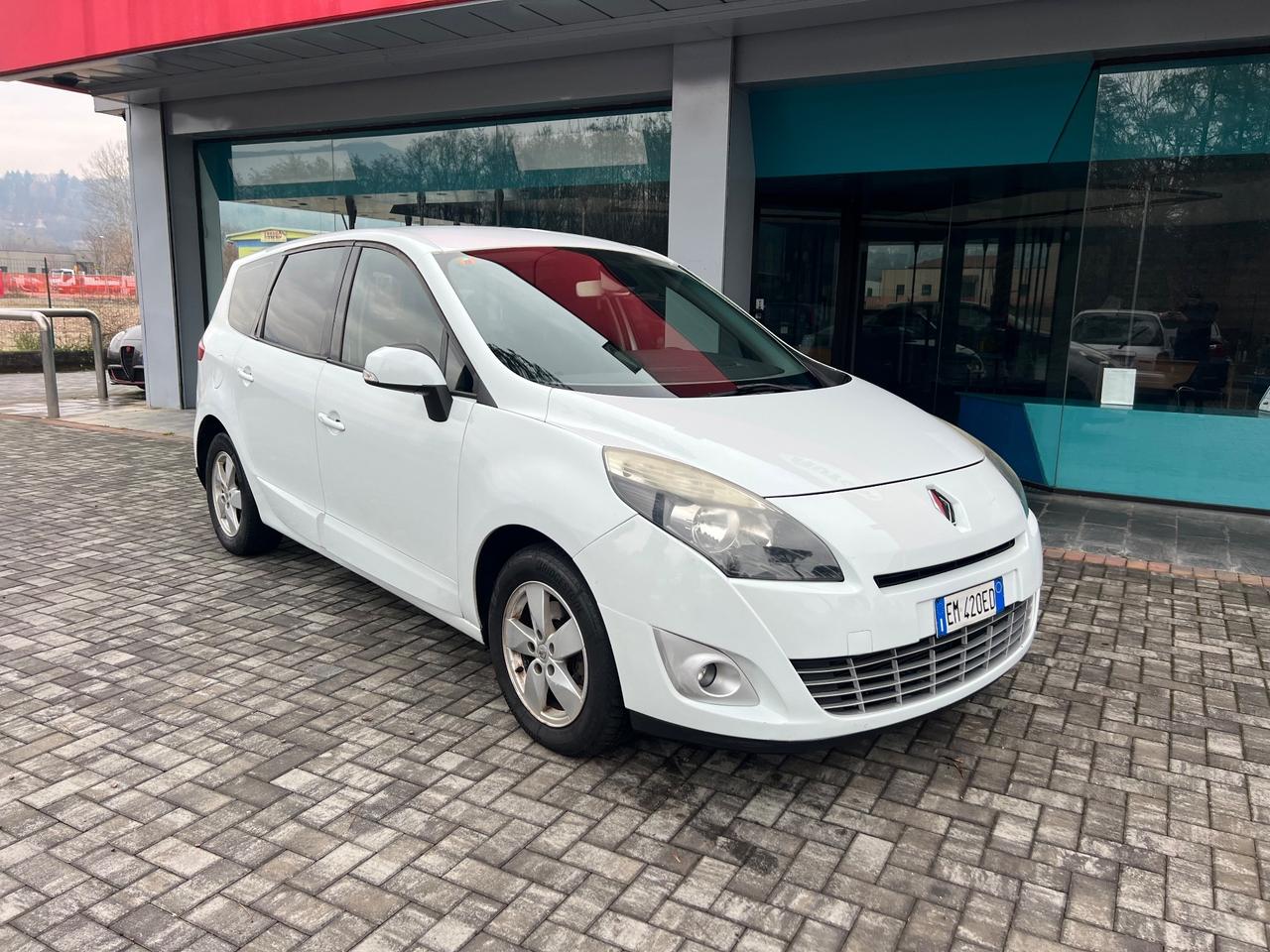 Renault Scenic 1.6 dCi 7posti - NEOPATENTATI