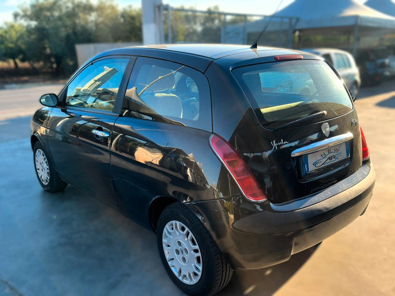 Lancia Ypsilon 1.3 MJT 70 CV Argento