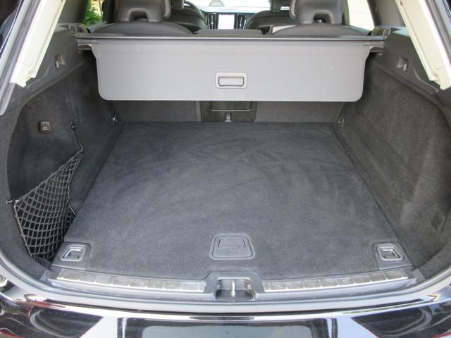 VOLVO XC60 B4 (d) Geartronic Momentum Pro