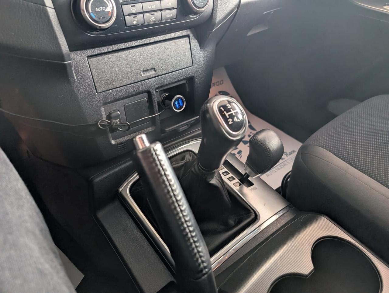 Mitsubishi Pajero 3.2 7 POSTI VERRICELLO