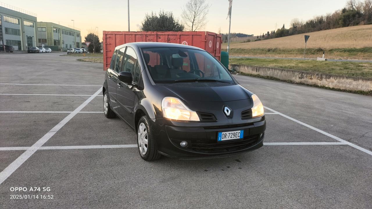 Renault Modus 1.2 16V Dynamique