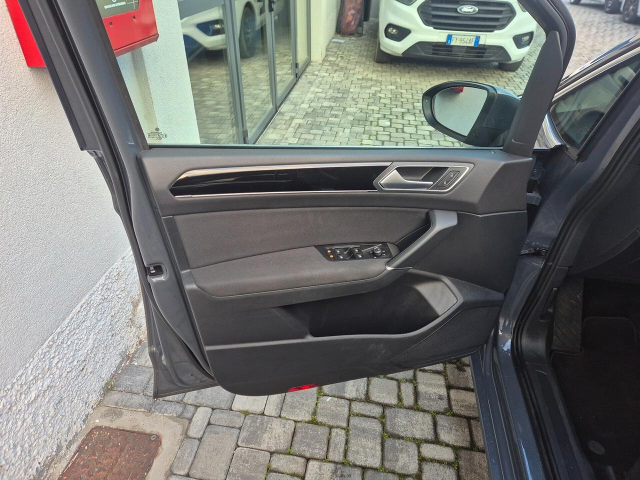 Volkswagen Touran 1.5 TSI ACT HIGHLINE DSG 7 POSTI