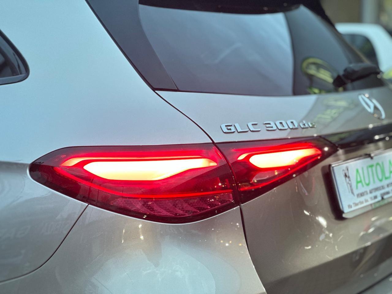 MERCEDES-BENZ GLC 300 de 4Matic Plug-in Hybrid PREMIUM*BISCOTTO