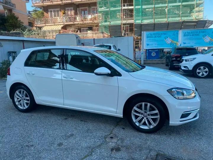 Volkswagen Golf 1.0 TSI 85 CV 5p. Trendline BlueMotion Technology