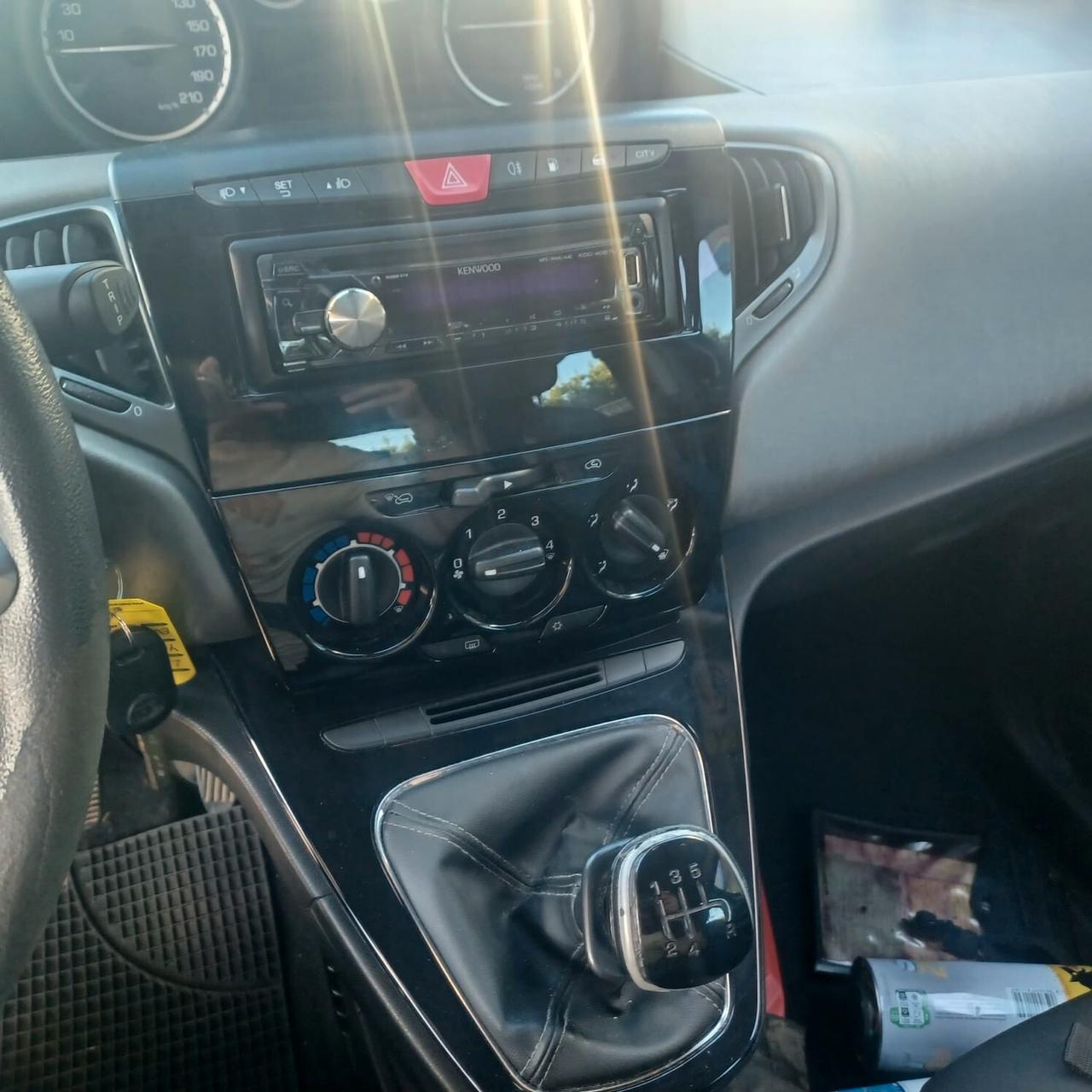 INDISTRUTTIBILE LANCIA Y 1.2 GPL NEOPATENTATI