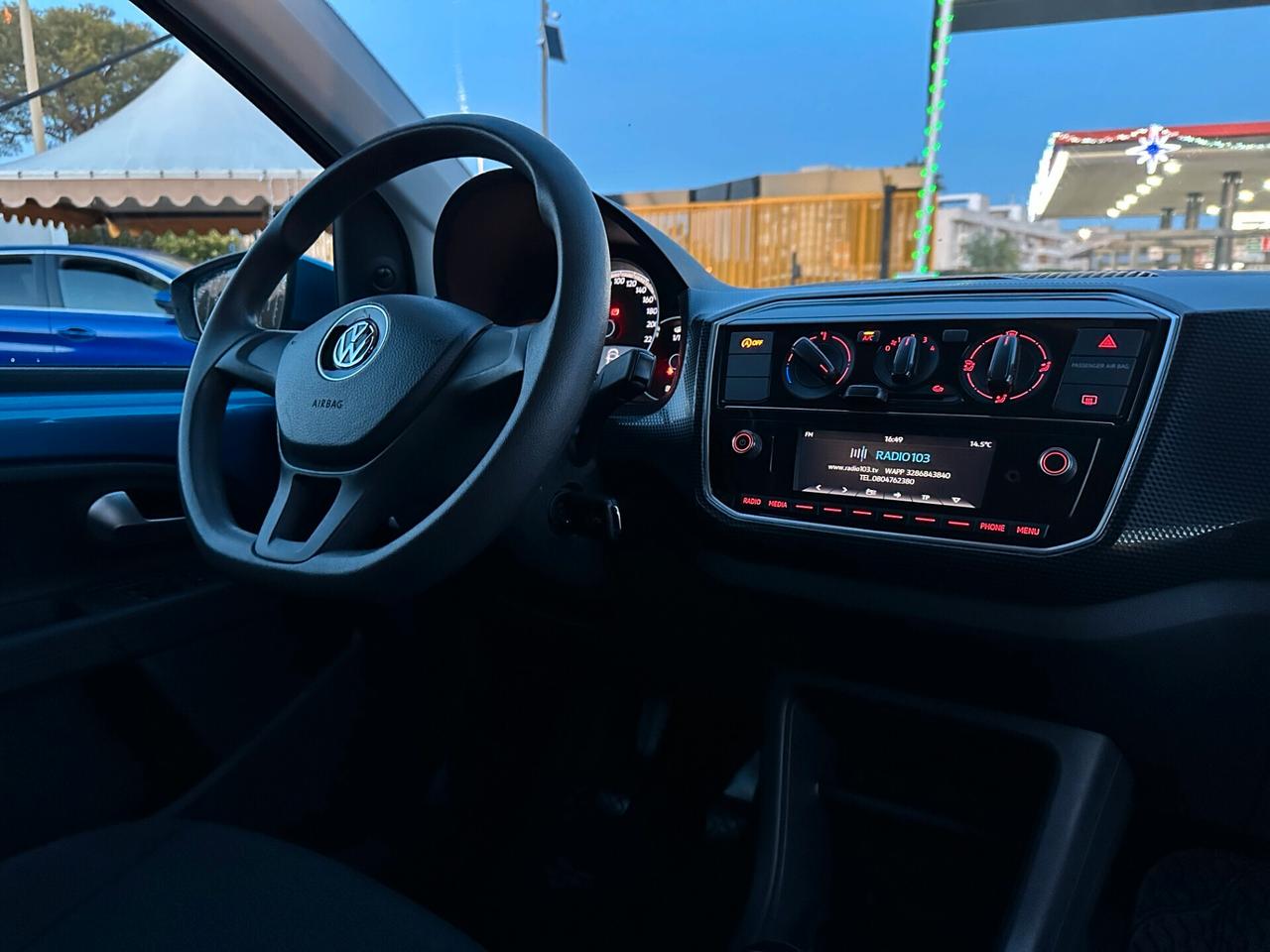 VOLKSWAGEN up! 1.0 5p. move up!