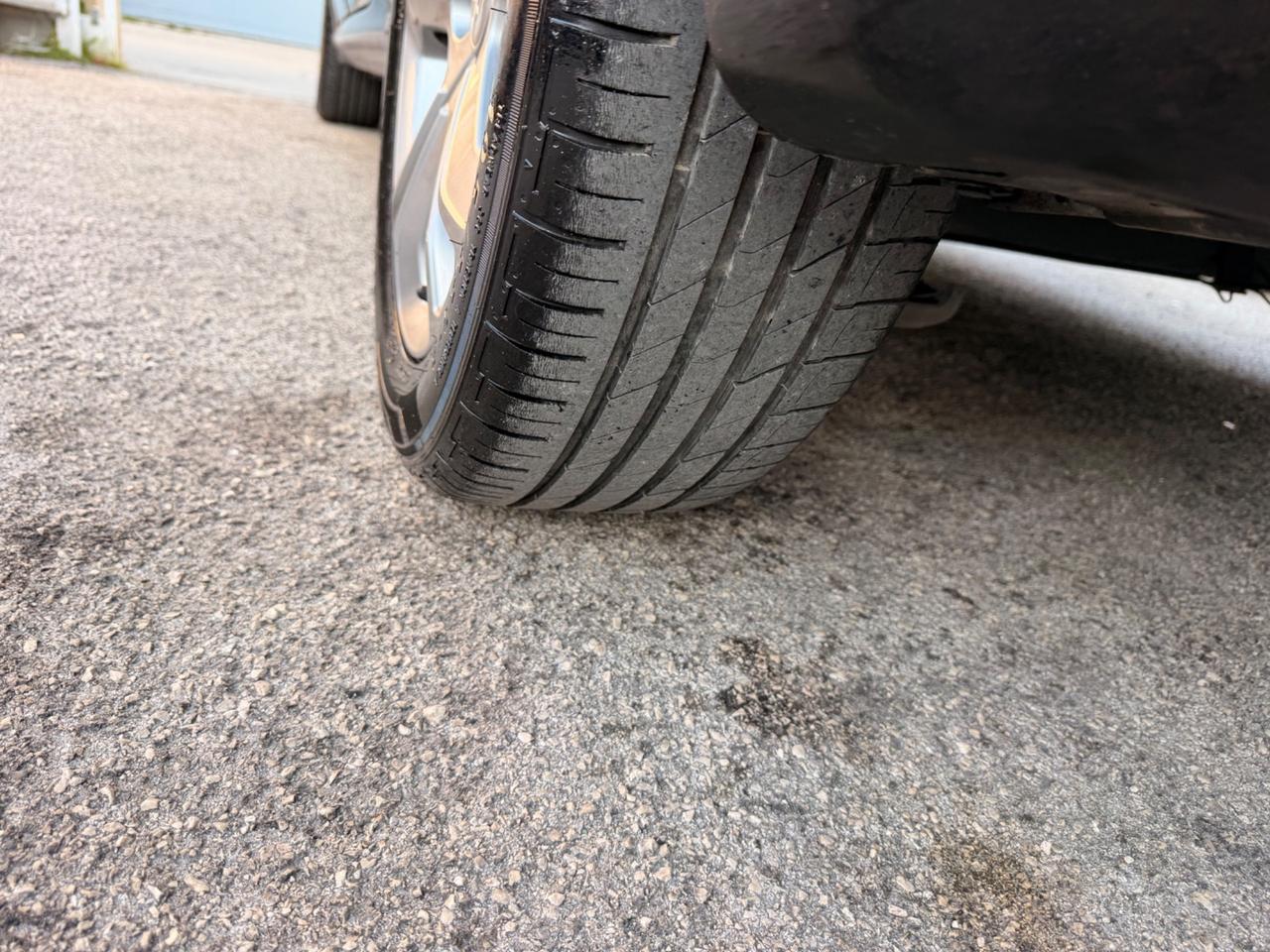 Peugeot 208 1.4 HDi 68CV Allure NAVI