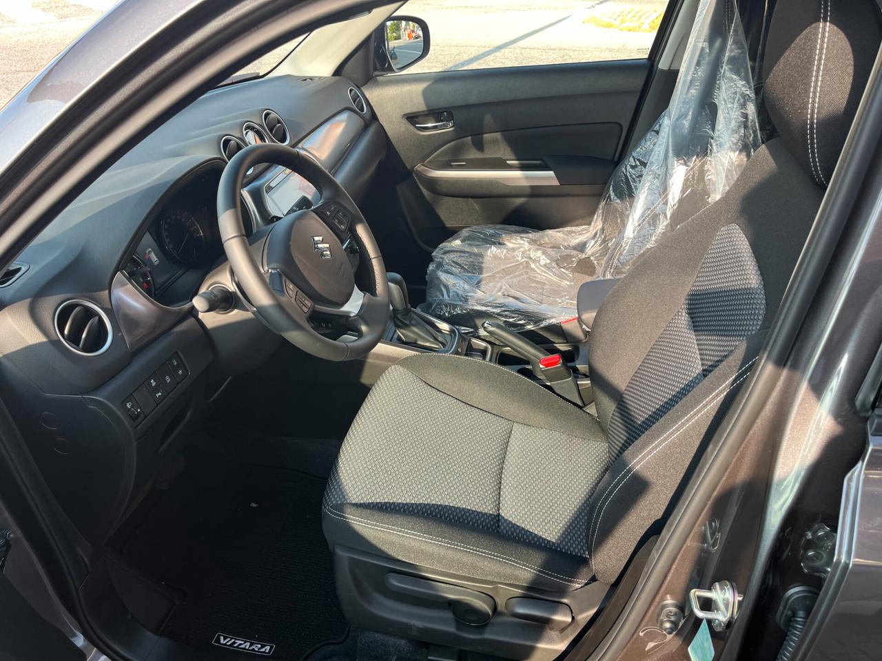 Suzuki Vitara 1.4 Hybrid Cool+ AT - KM0