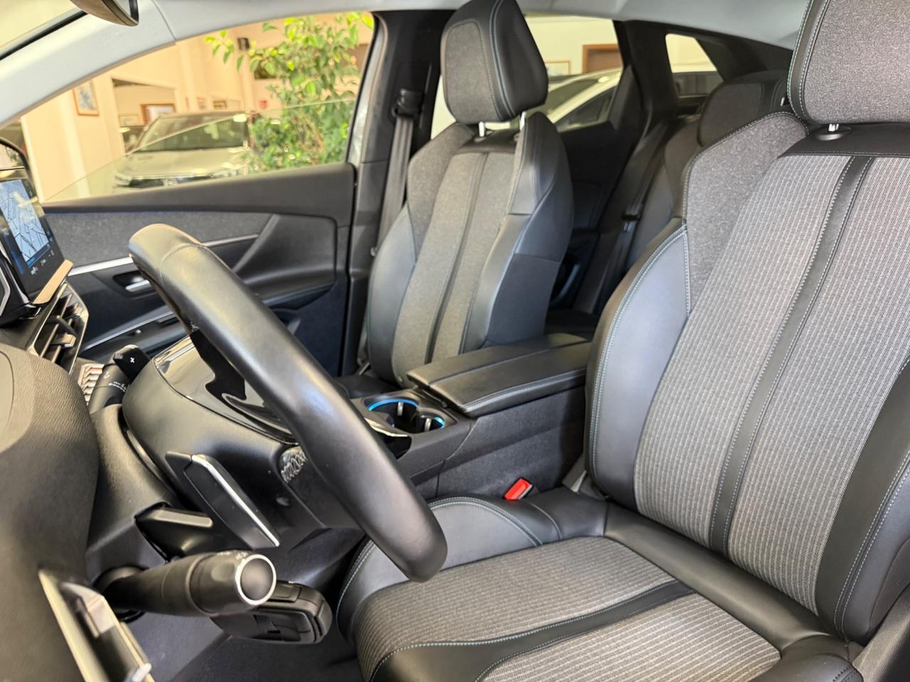 Peugeot 3008 BlueHDi 130 S&S EAT8 Allure Pack