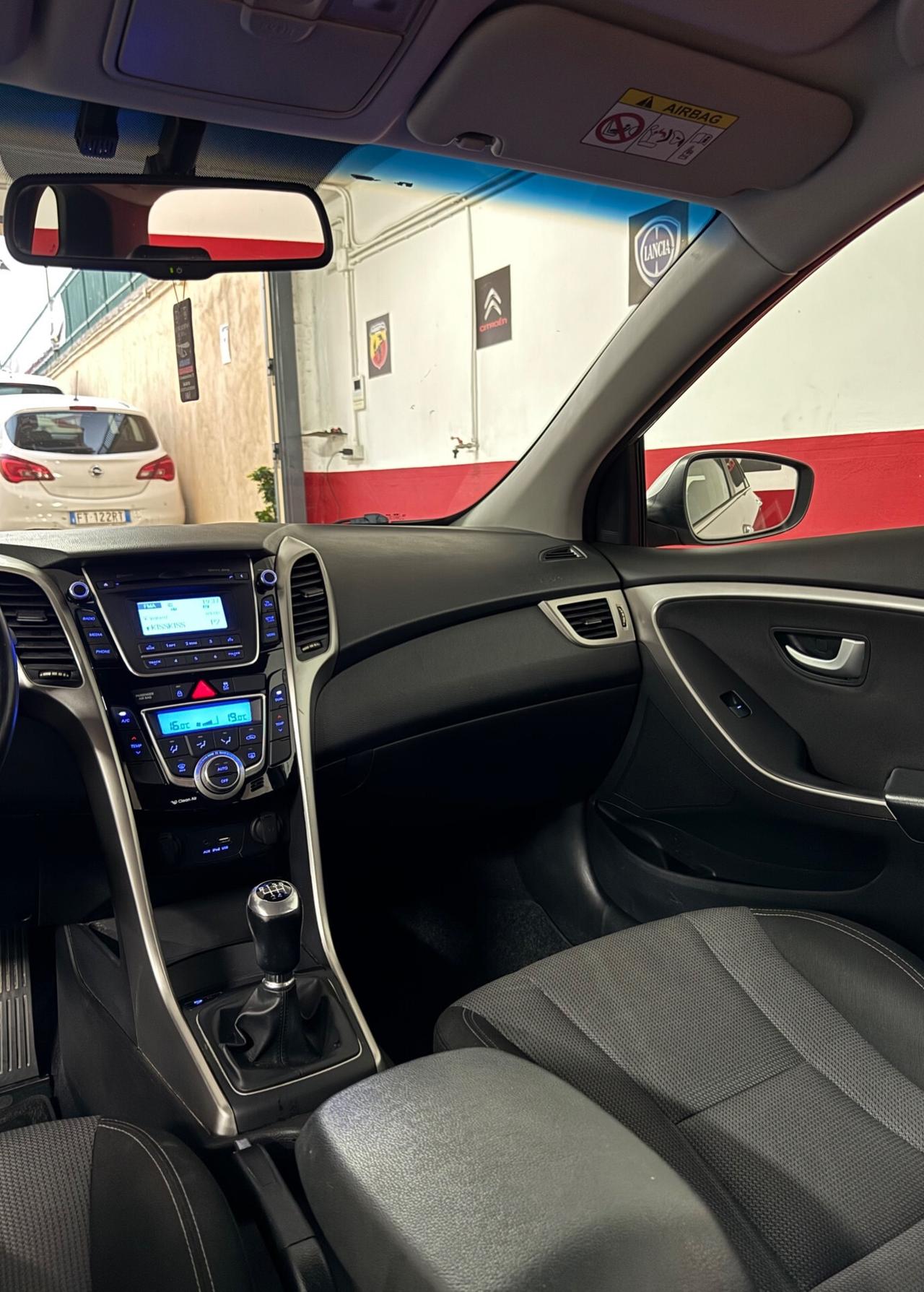Hyundai i30 1.6 CRDi 5p. FULL LED 130000 Chilometri