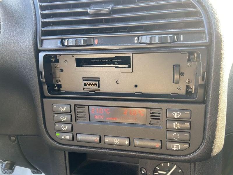 BMW Serie 3 318 1.8 115CV 4P