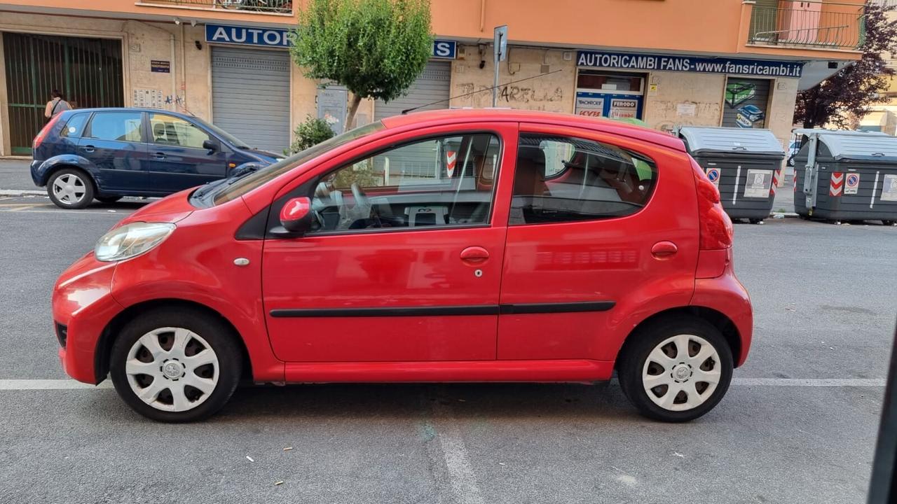 Peugeot 107 1.0 68CV 5p. Plaisir