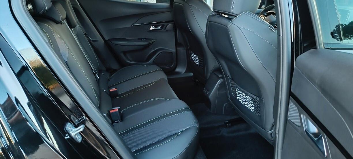 Peugeot 2008 Hybrid 145 e-DCS6 GT Exclusive