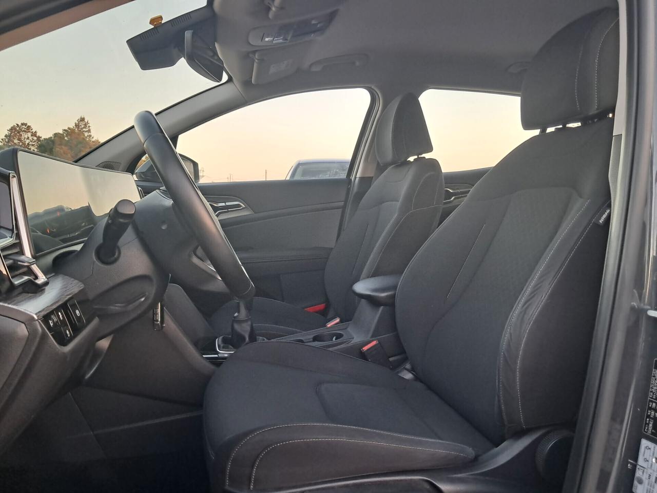 Kia Sportage 1.6 CRDI-136cv*B-LED*NAVY*VIRTUAL