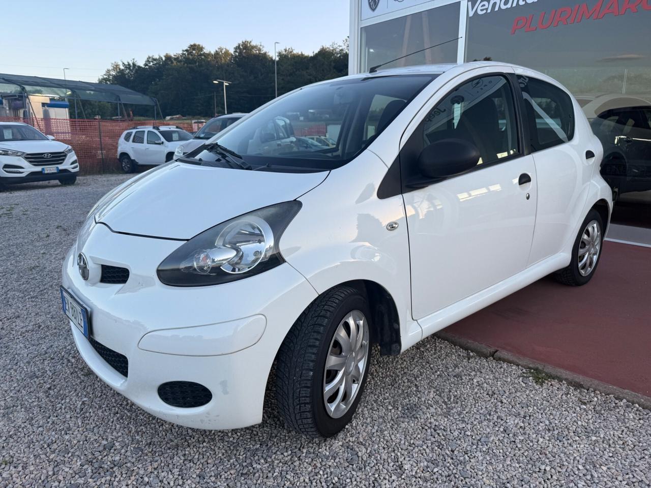 Toyota Aygo 1.0 12V VVT-i 5 porte Deep Ocean Connect