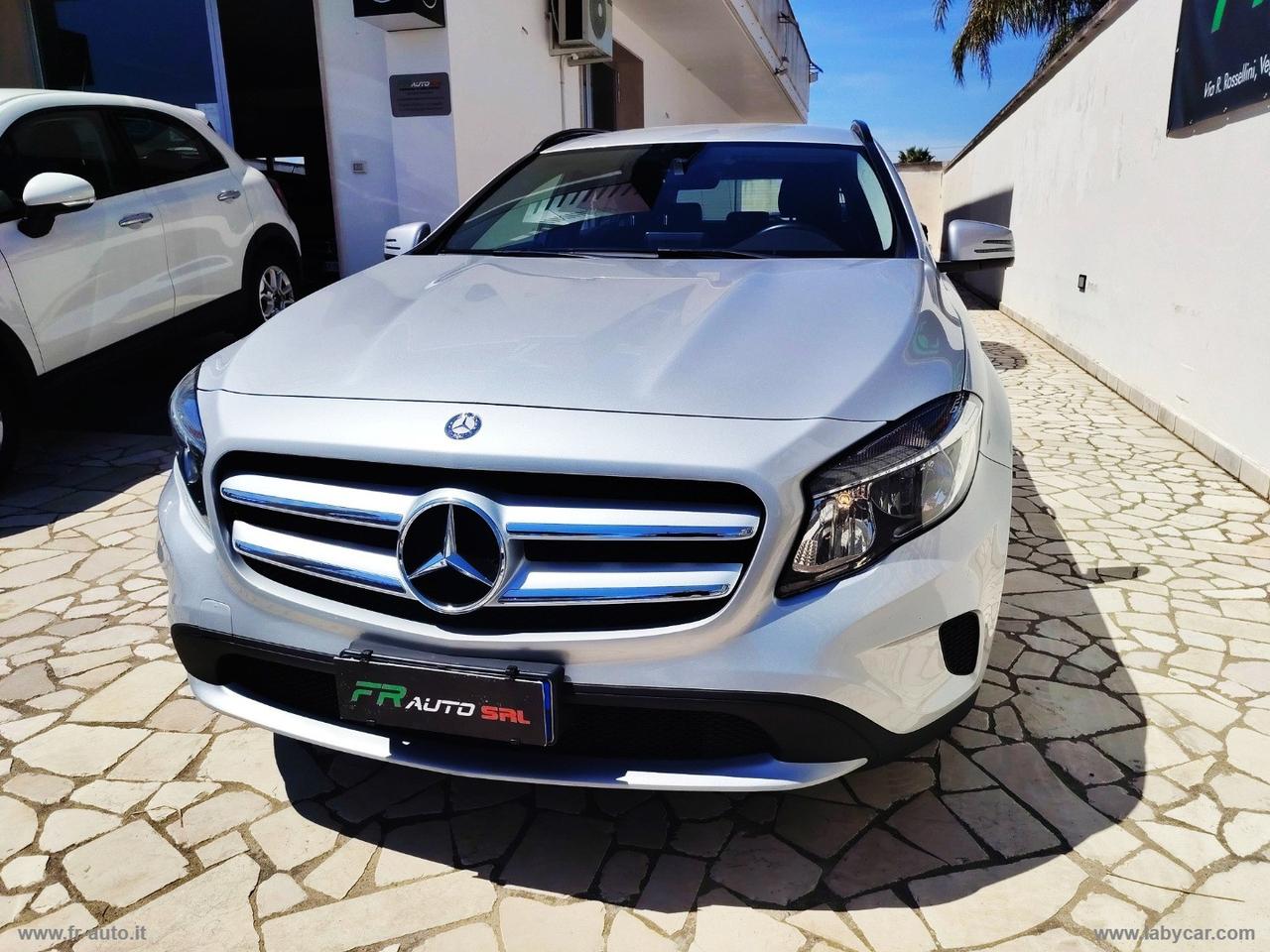 MERCEDES-BENZ GLA 180 d Premium