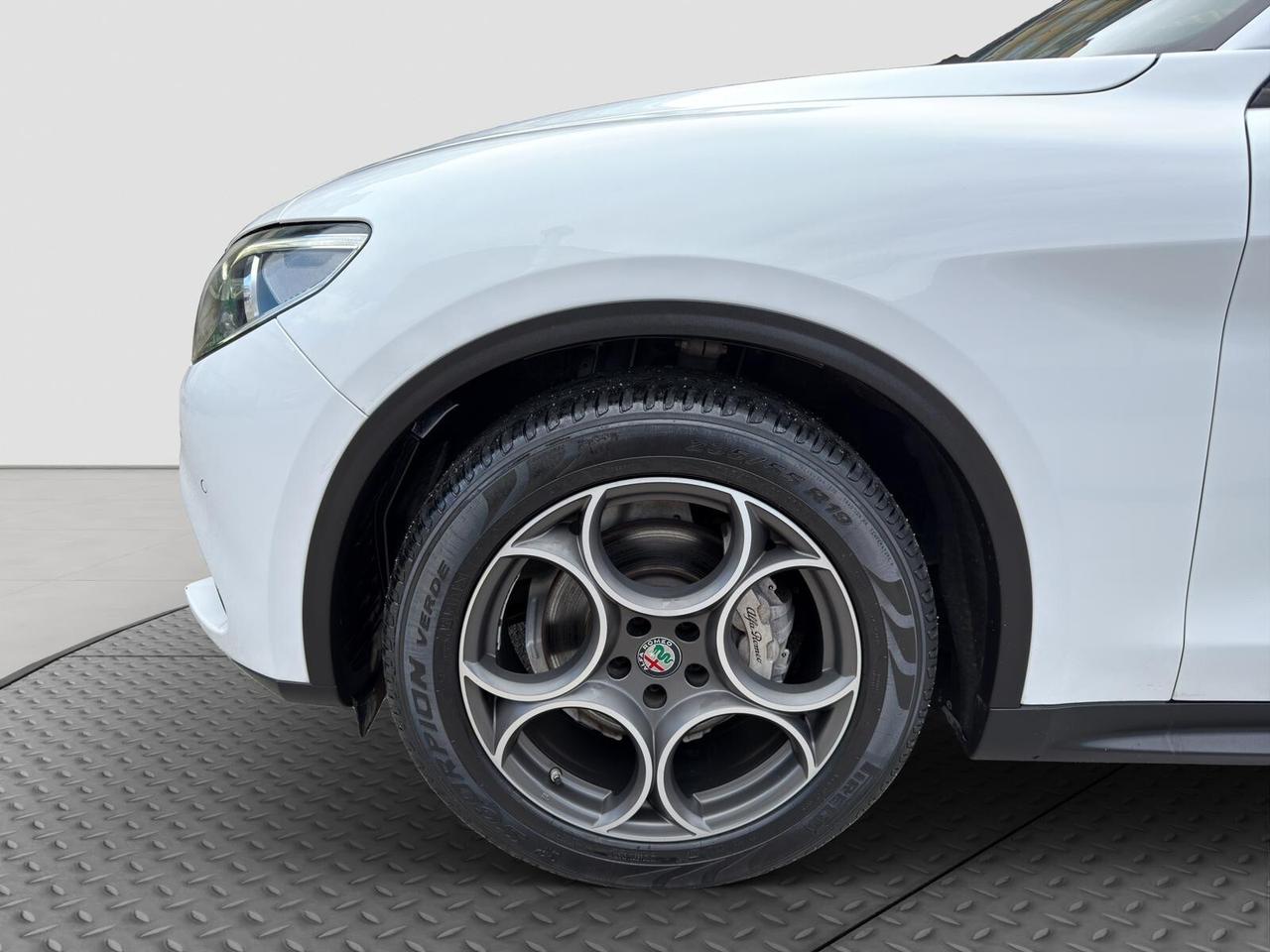 Alfa Romeo Stelvio 2.2 t 160cv Sport Tech 2019