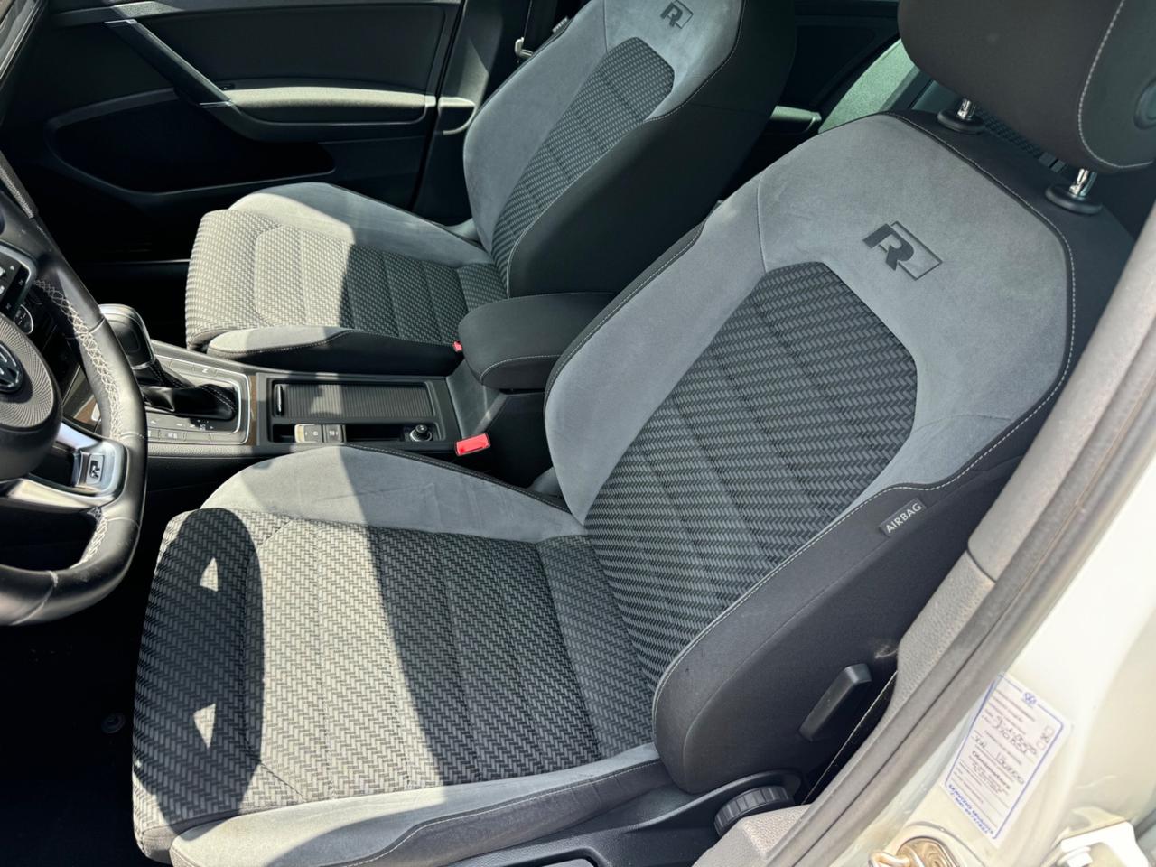 Volkswagen Golf 2.0 TDI 150cv DSG 5p. R-Line