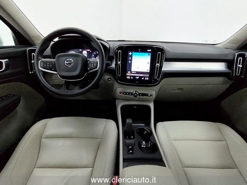 Volvo XC40 B4 AWD Geartronic Momentum Pro