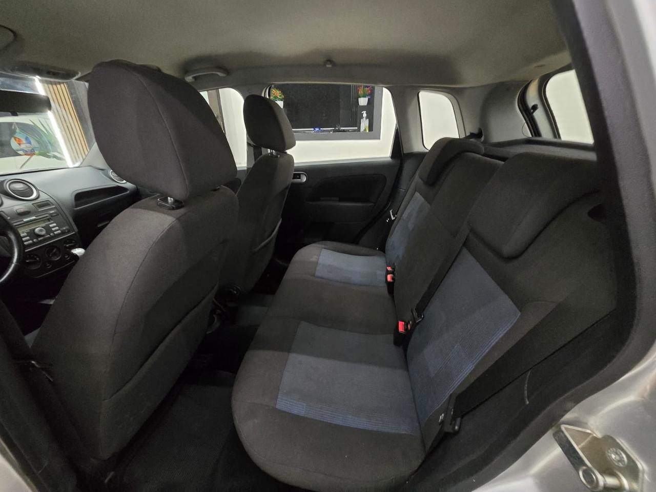 Ford Fiesta 1.4 TDCi 5p. Ghia