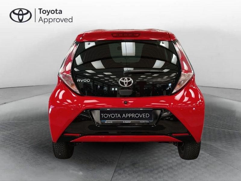 Toyota Aygo 1.0 VVT-i 69 CV 5 porte x-play TTS