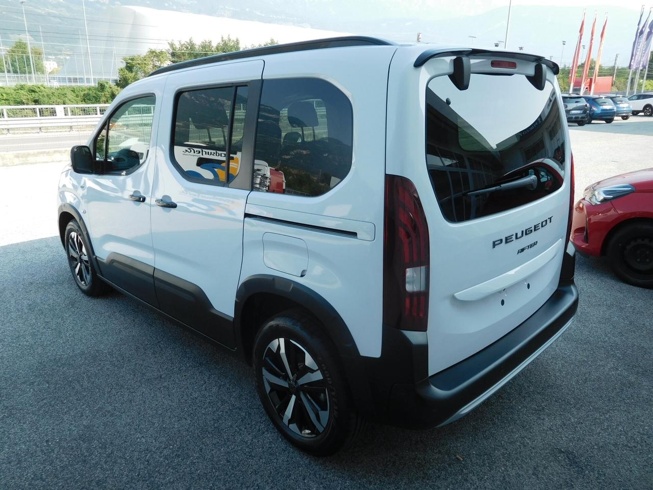 Peugeot Rifter BlueHDi 130cv S&S EAT8 GT Standard