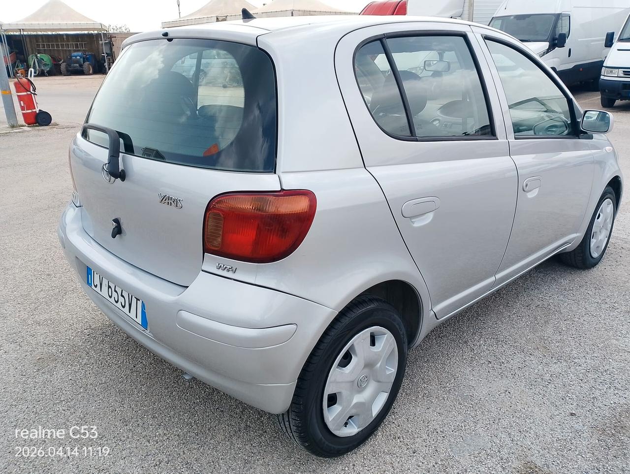 TOYOTA YARIS 1.0 BENZ-2005