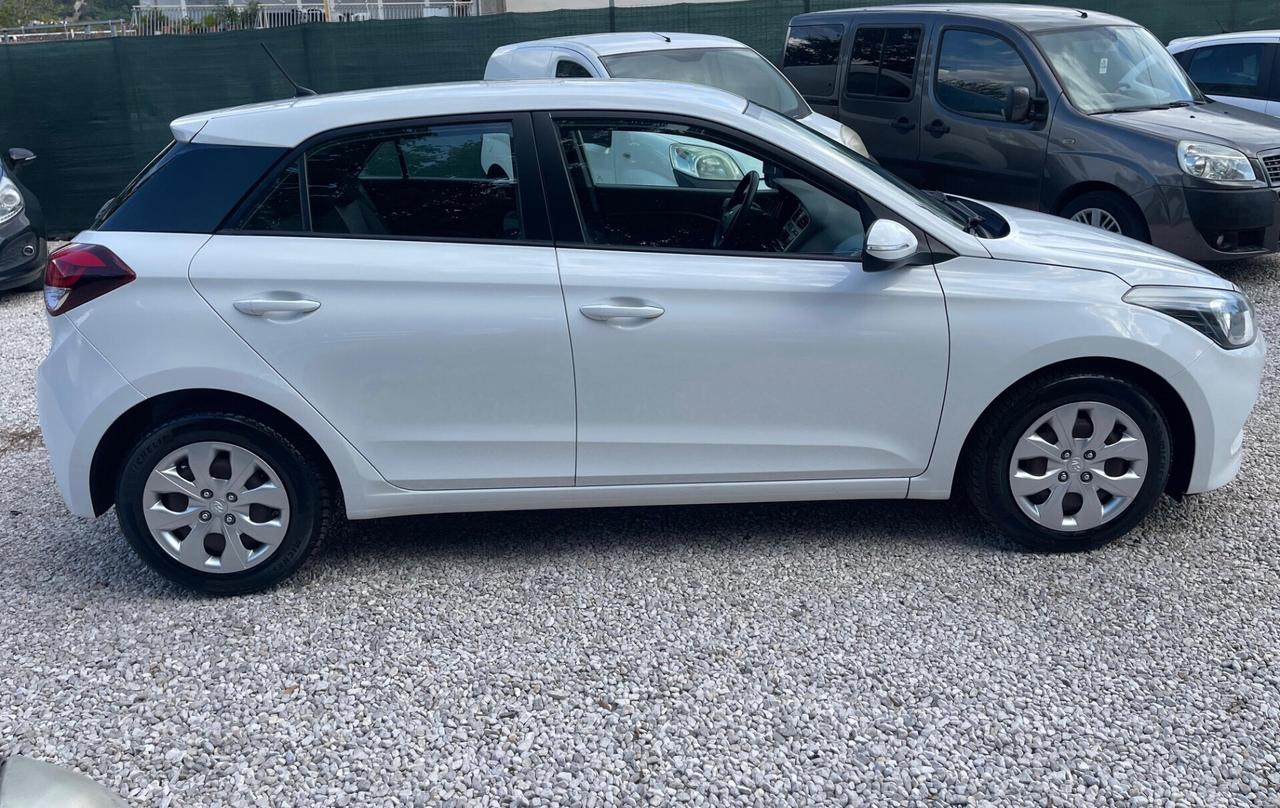 Hyundai i20 1.1 CRDi 12V 5 porte Comfort