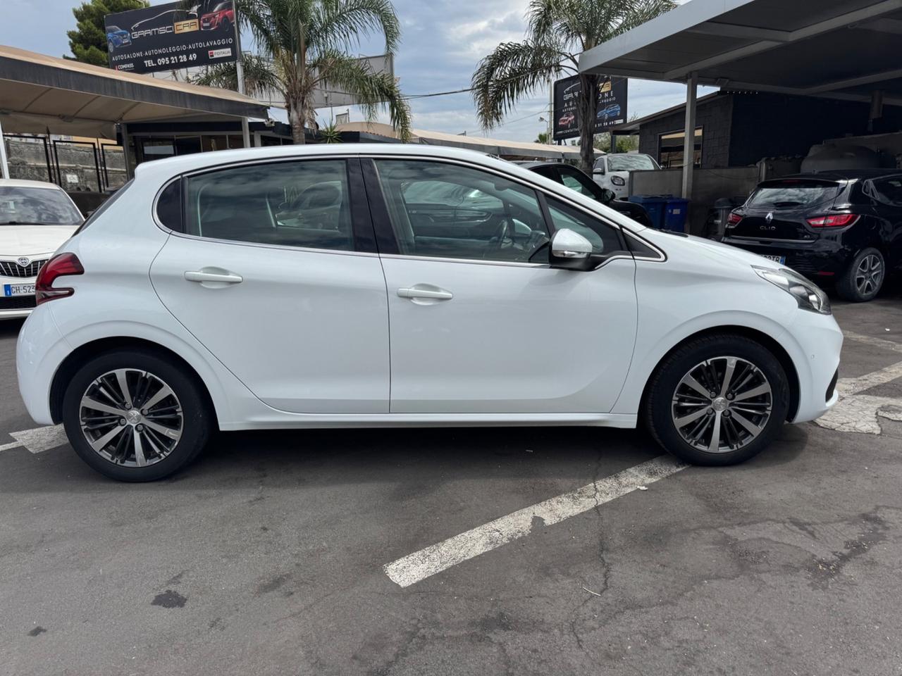 Peugeot 208 PureTech Turbo 110 EAT6 S&S 5 porte Allure