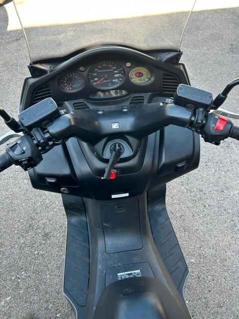 Honda Silver Wing 600