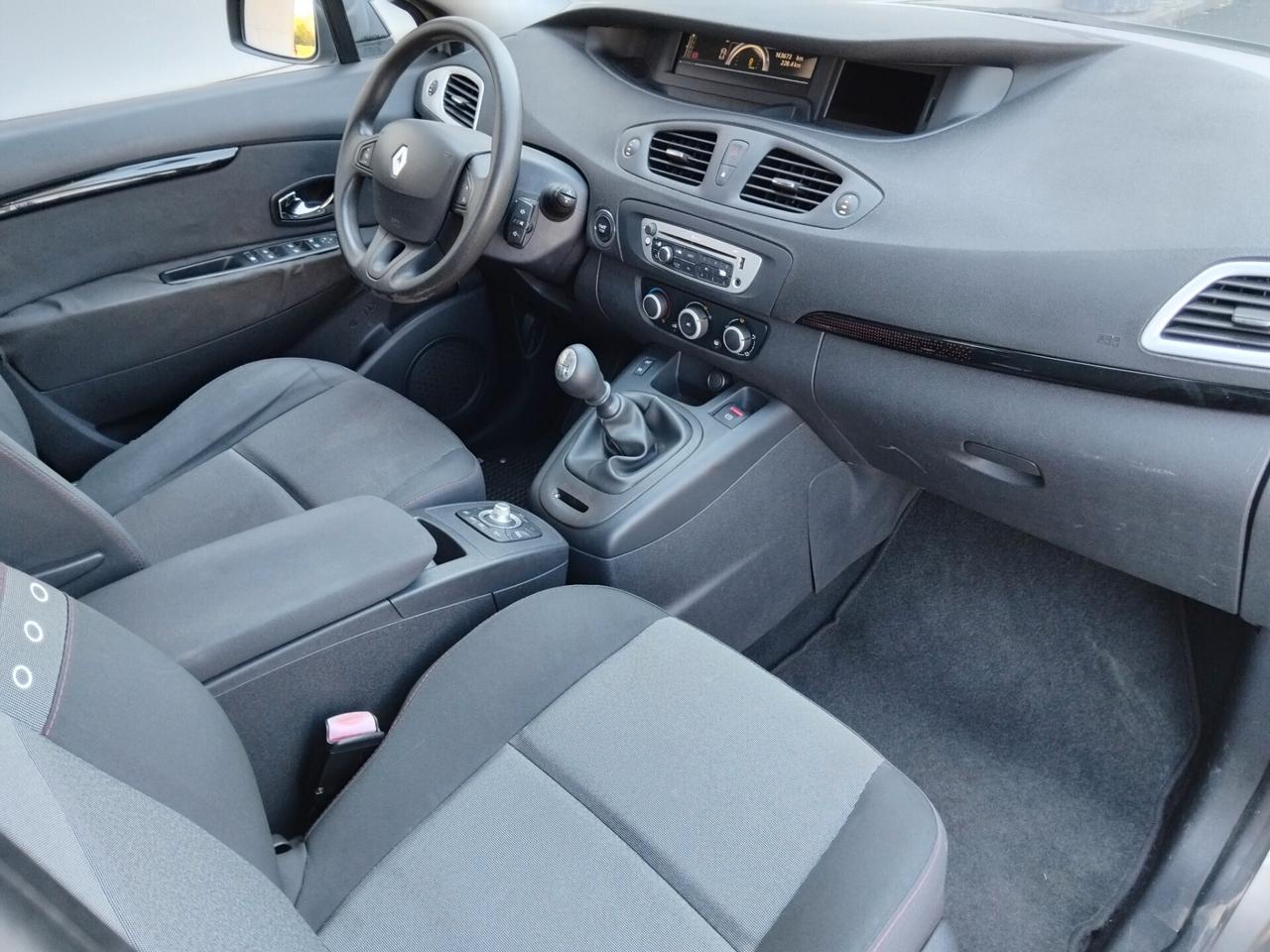 Renault Scenic 1.5 diesel garanzia