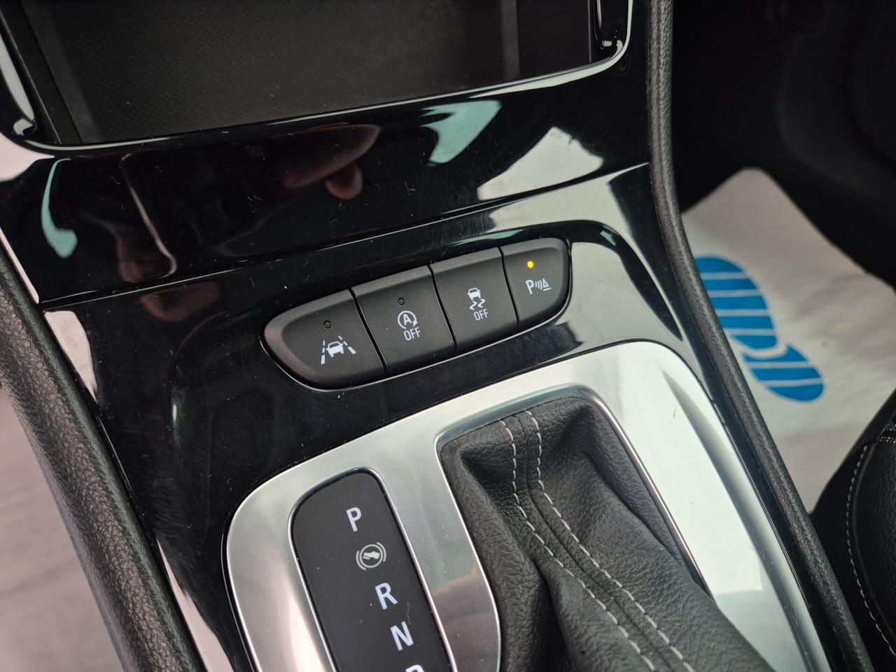 Opel Astra 1.6 CDTi 136CV Sports Tourer Business Elegance